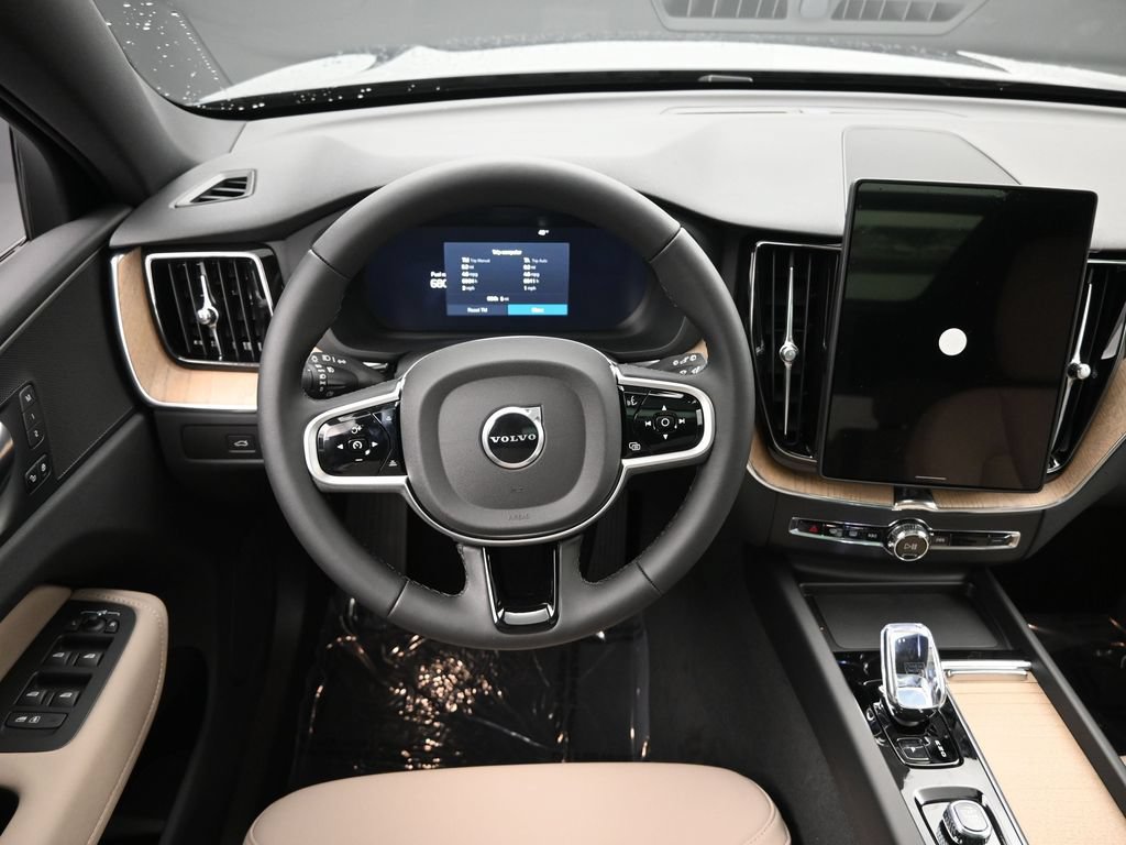 New 2026 Volvo XC60 B5 Plus w/ Protection Package Premier AWD/4WD image 18
