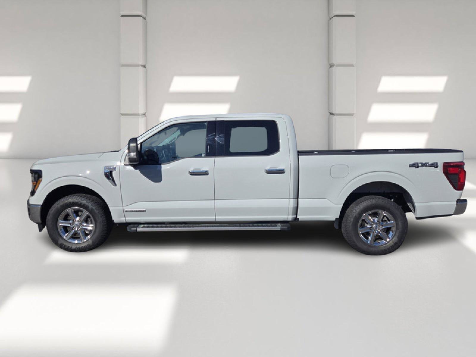 Used 2024 Ford F150 XLT w/ Mobile Office Package image 4