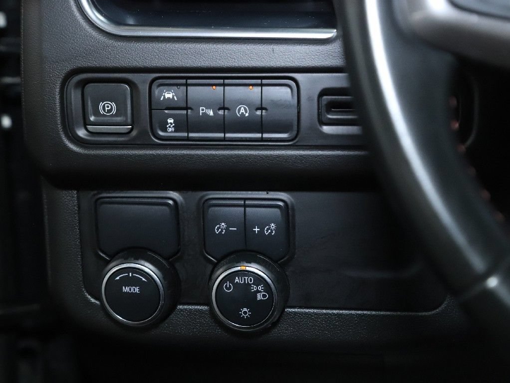 Used 2024 Chevrolet Suburban RST RWD image 25