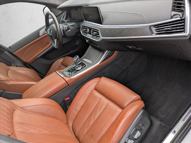 Used 2022 BMW X7 M50i image 21