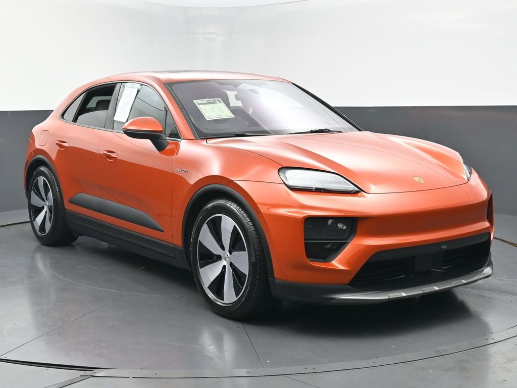 Used 2024 Porsche Macan 4 Electric AWD/4WD image 44