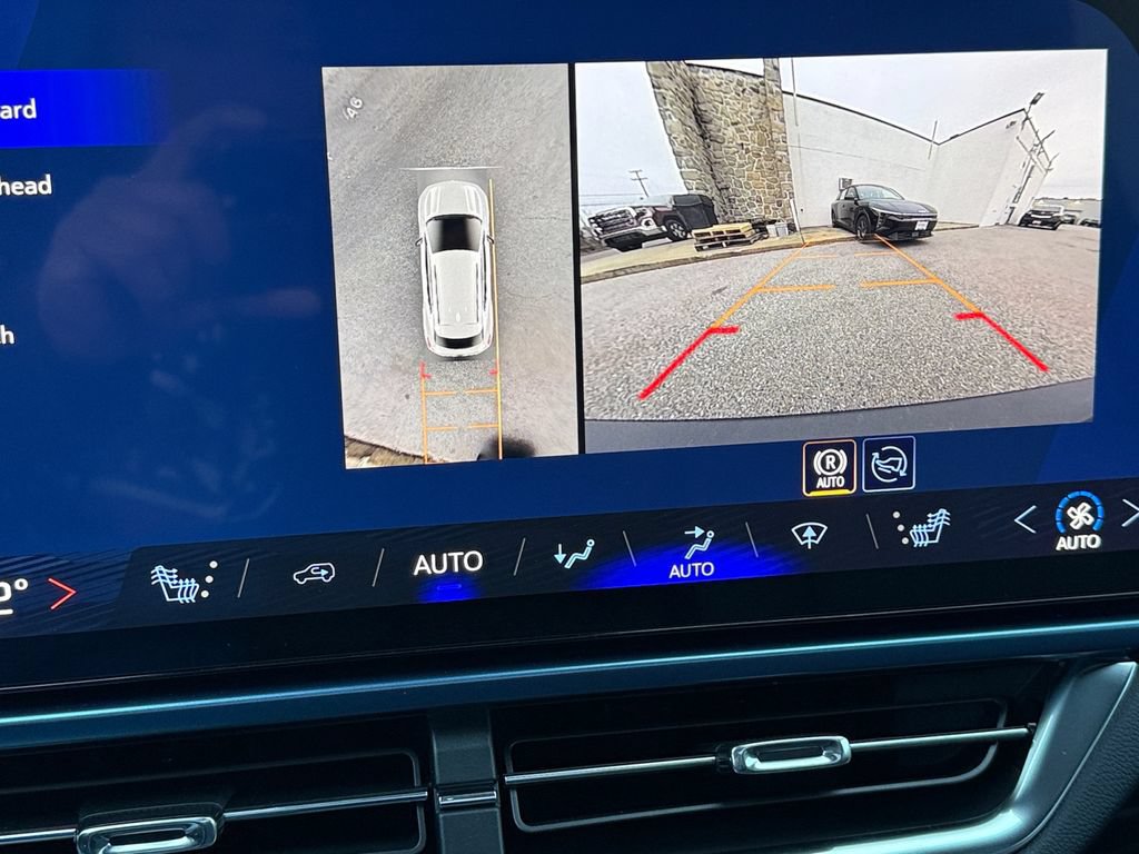 New 2026 Chevrolet Equinox EV LT AWD/4WD image 19