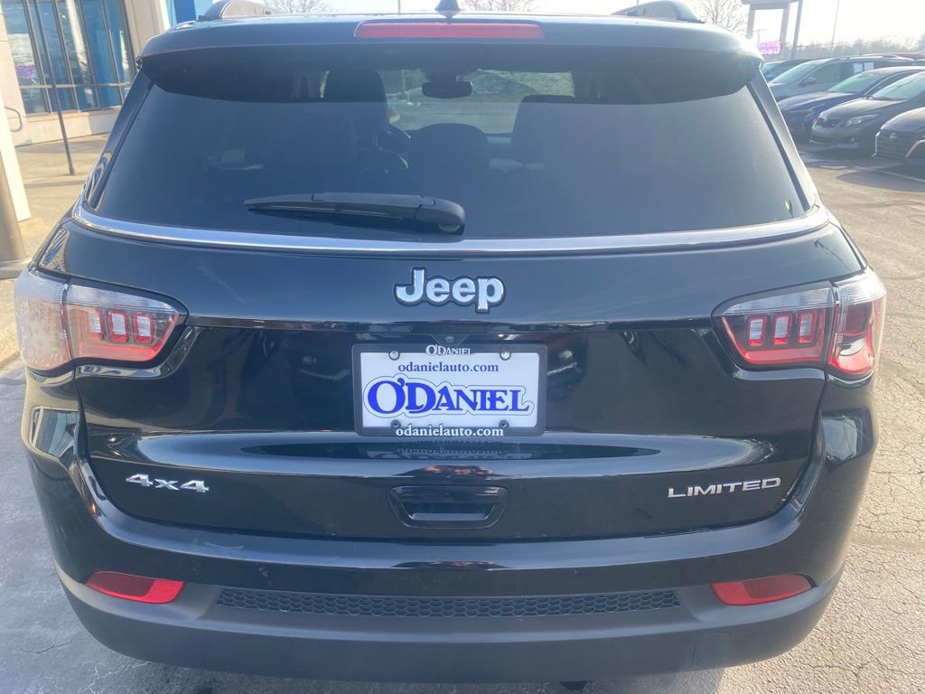 Used 2022 Jeep Compass Limited image 4