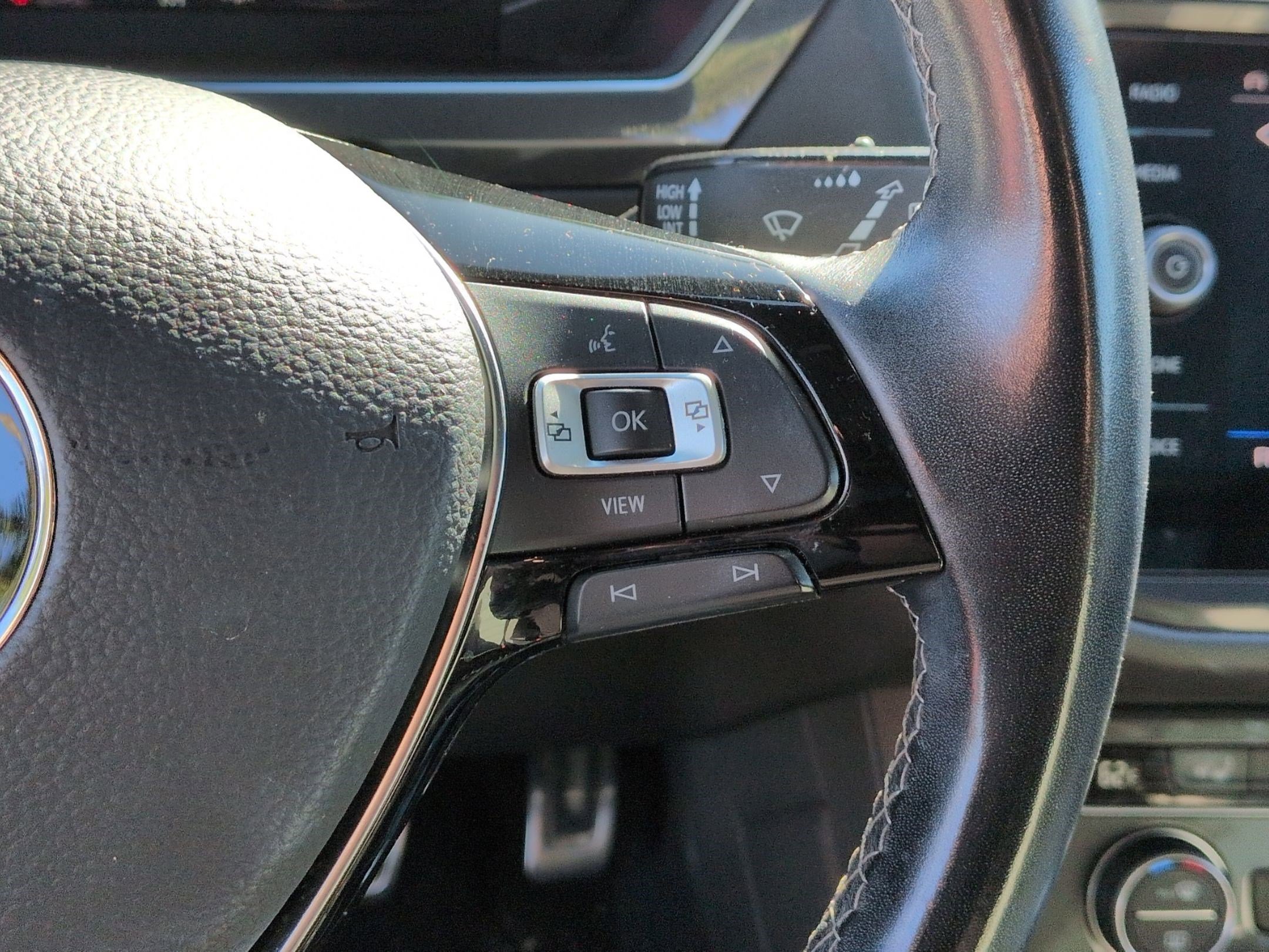 Used 2021 Volkswagen Tiguan SEL Premium R-Line w/ 3rd Row Seat Package image 17