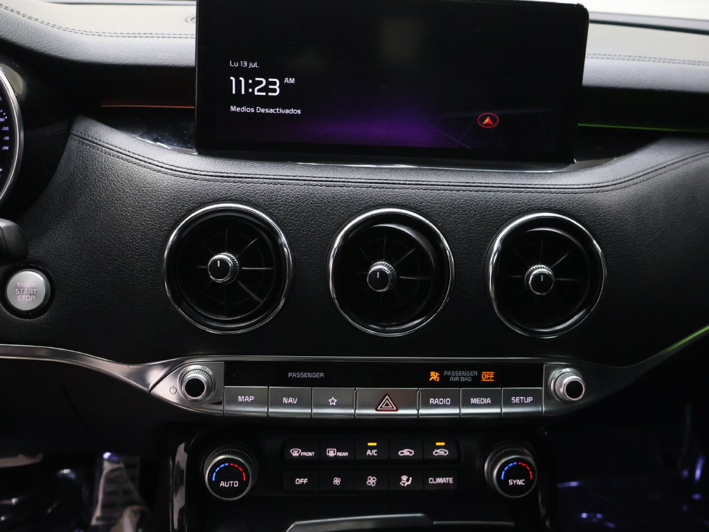 Used 2022 Kia Stinger GT1 RWD image 23
