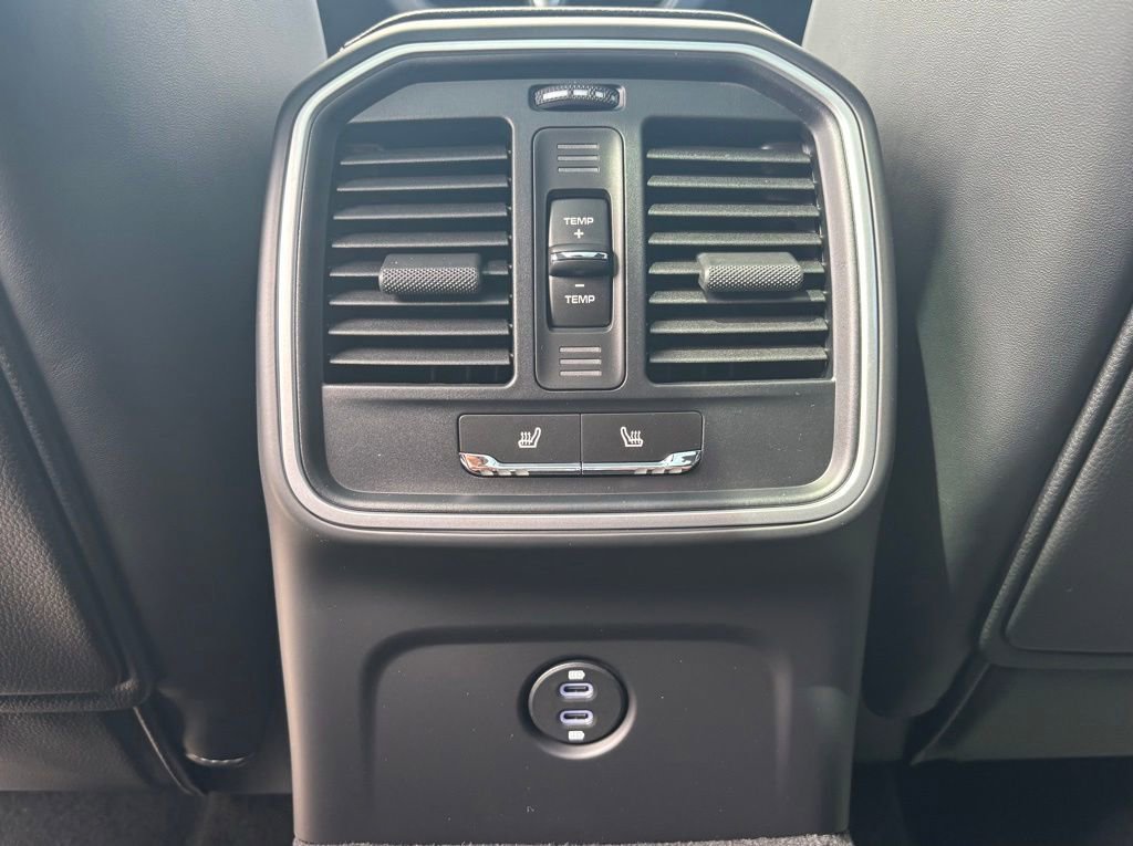 New 2026 Porsche Macan AWD/4WD image 6