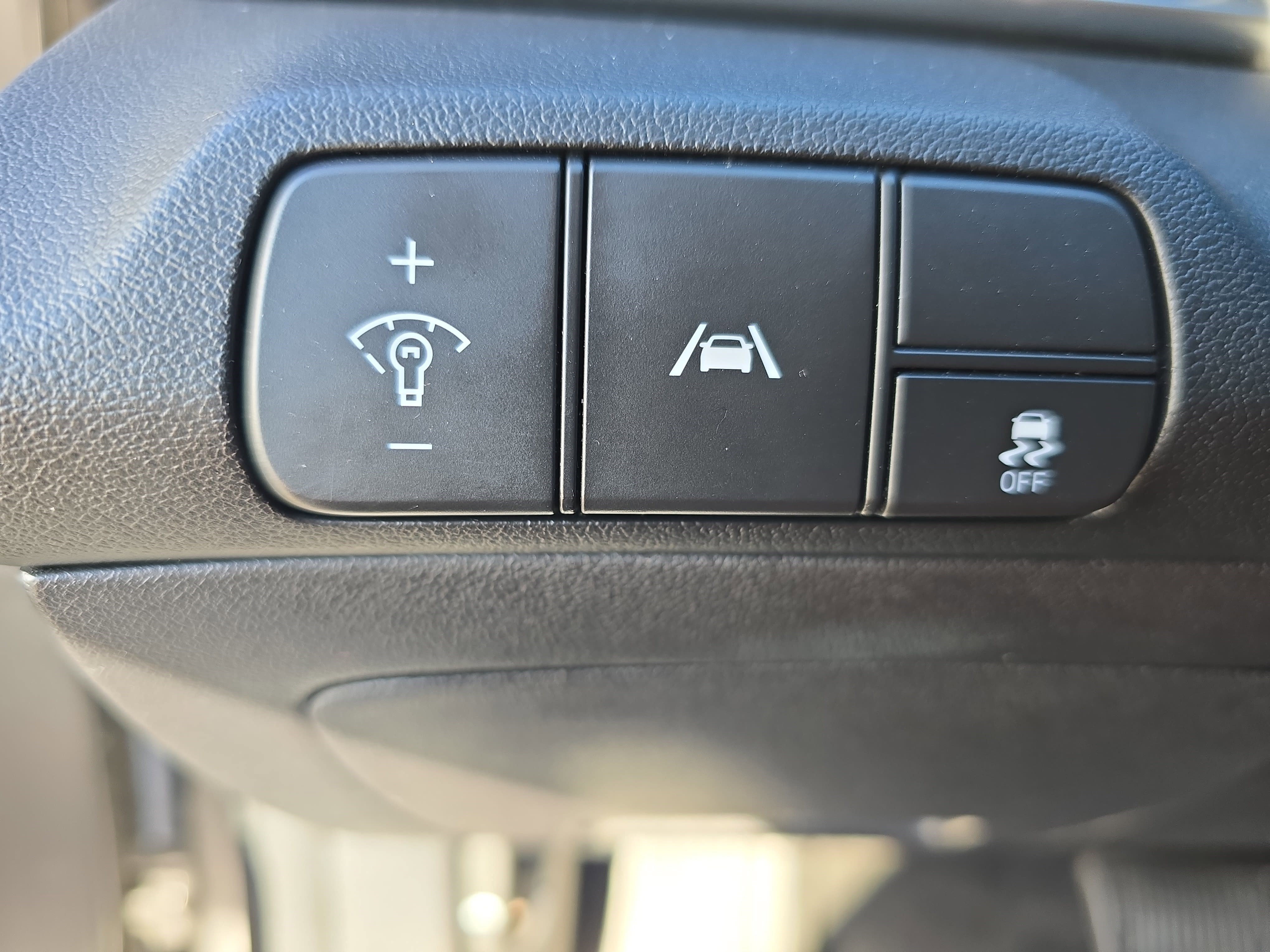 Used 2023 Hyundai Elantra SEL w/ Convenience Package image 26