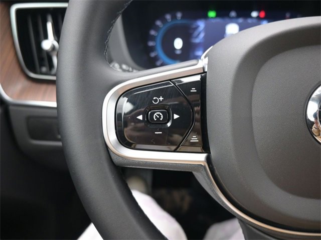 Used 2023 Volvo XC60 B5 Ultimate w/ Climate Package image 26