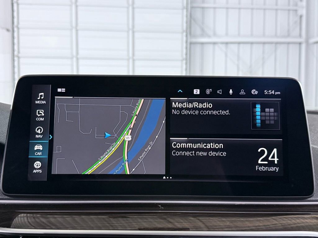 Used 2023 BMW 530e xDrive w/ Premium Package image 32