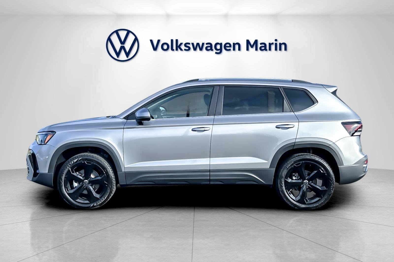 New 2026 Volkswagen Taos SEL image 2