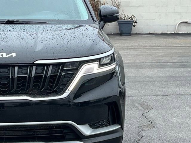 Used 2024 Kia Carnival LX image 16