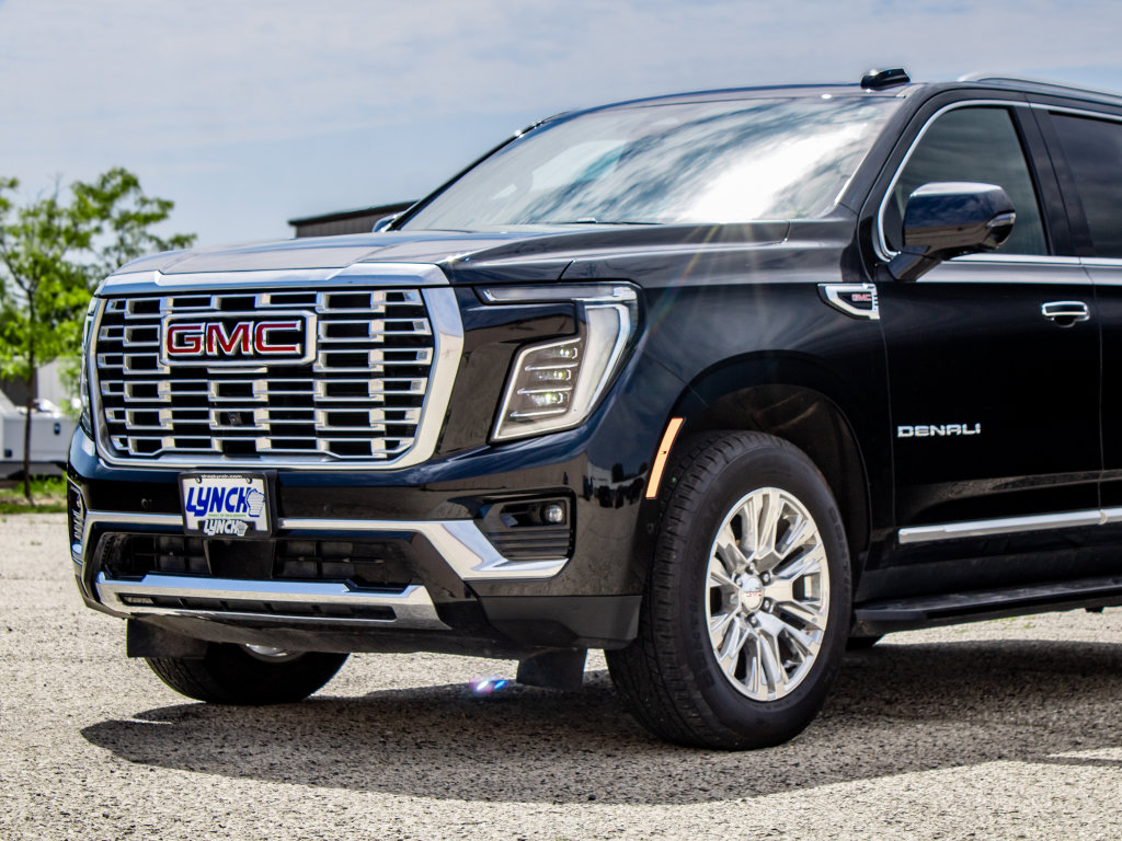 Used 2025 GMC Yukon Denali AWD/4WD image 19