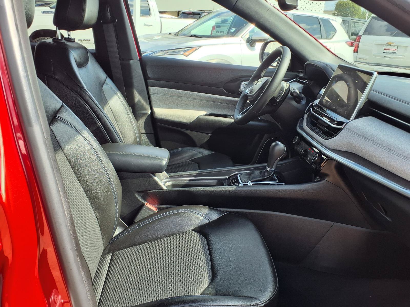 Used 2024 Jeep Compass Latitude AWD/4WD image 18