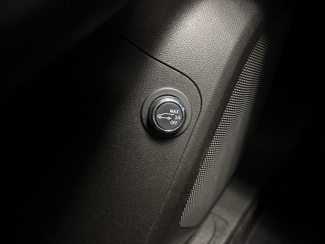 Used 2023 GMC Acadia SLE w/ Driver Convenience Package image 54