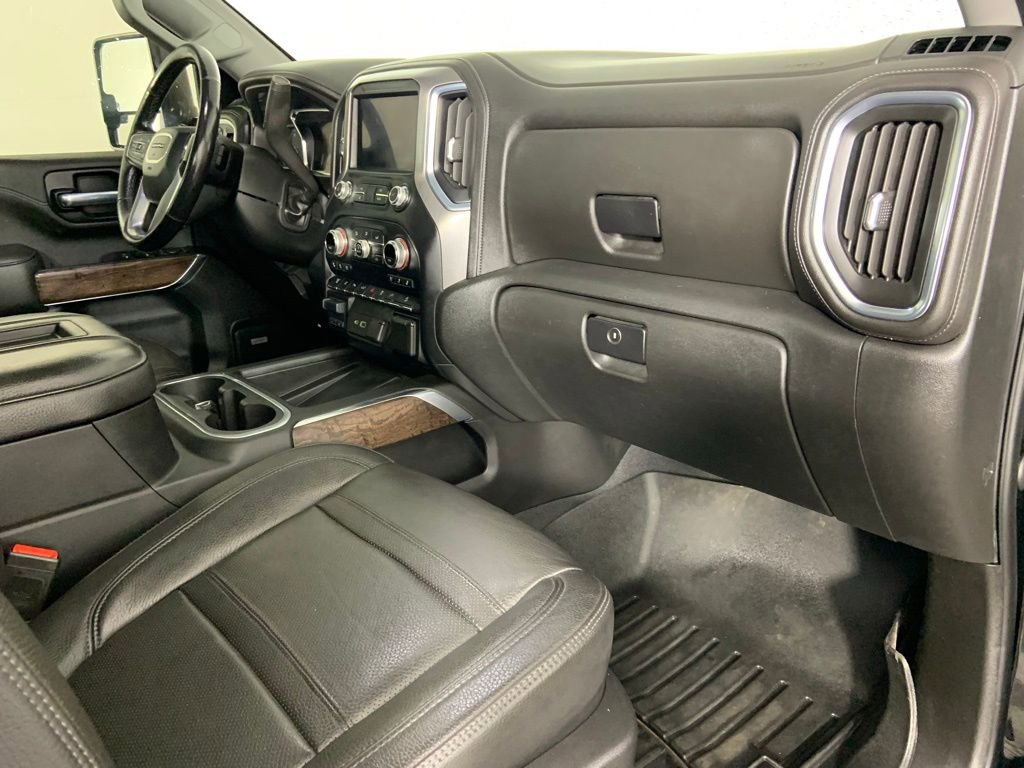 Used 2020 GMC Sierra 3500 Denali w/ Denali Ultimate Package image 16