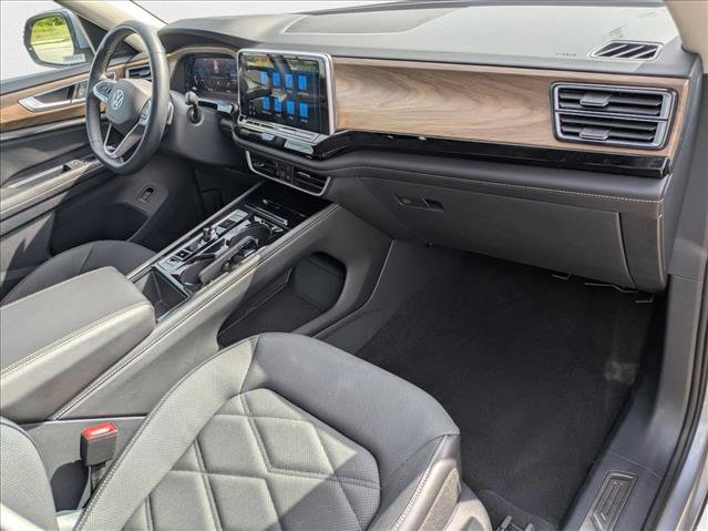 Used 2024 Volkswagen Atlas SE image 18