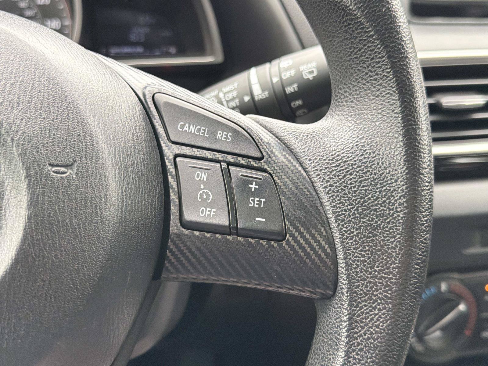 Used 2016 MAZDA MAZDA3 i Sport FWD image 17