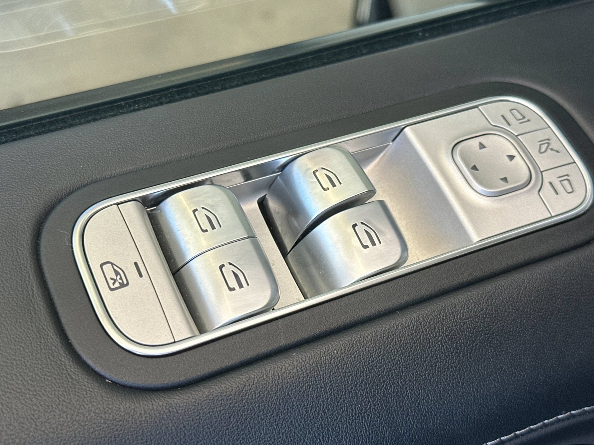 Used 2022 Mercedes-Benz G 63 AMG 4MATIC image 13