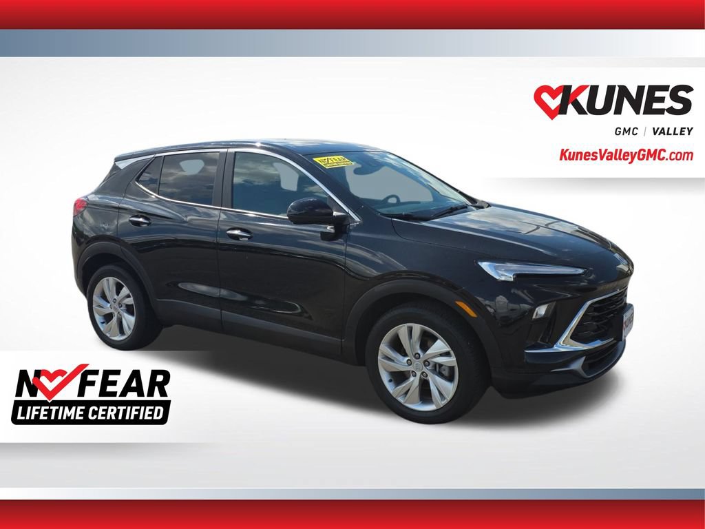 Used 2025 Buick Encore GX Preferred FWD image 1