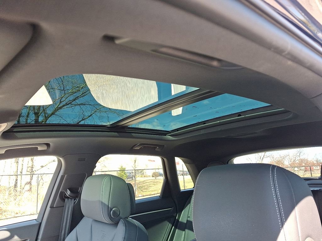 Certified 2025 Audi Q3 2.0T Premium w/ Convenience Package image 13