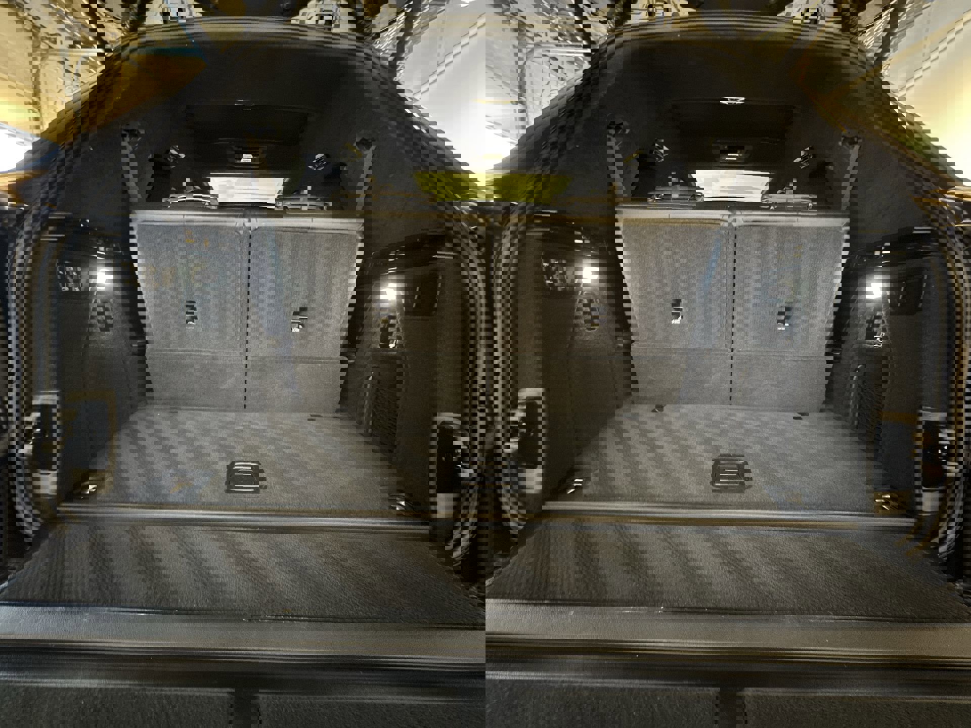 Used 2021 BMW X7 xDrive40i w/ M Sport Package image 25