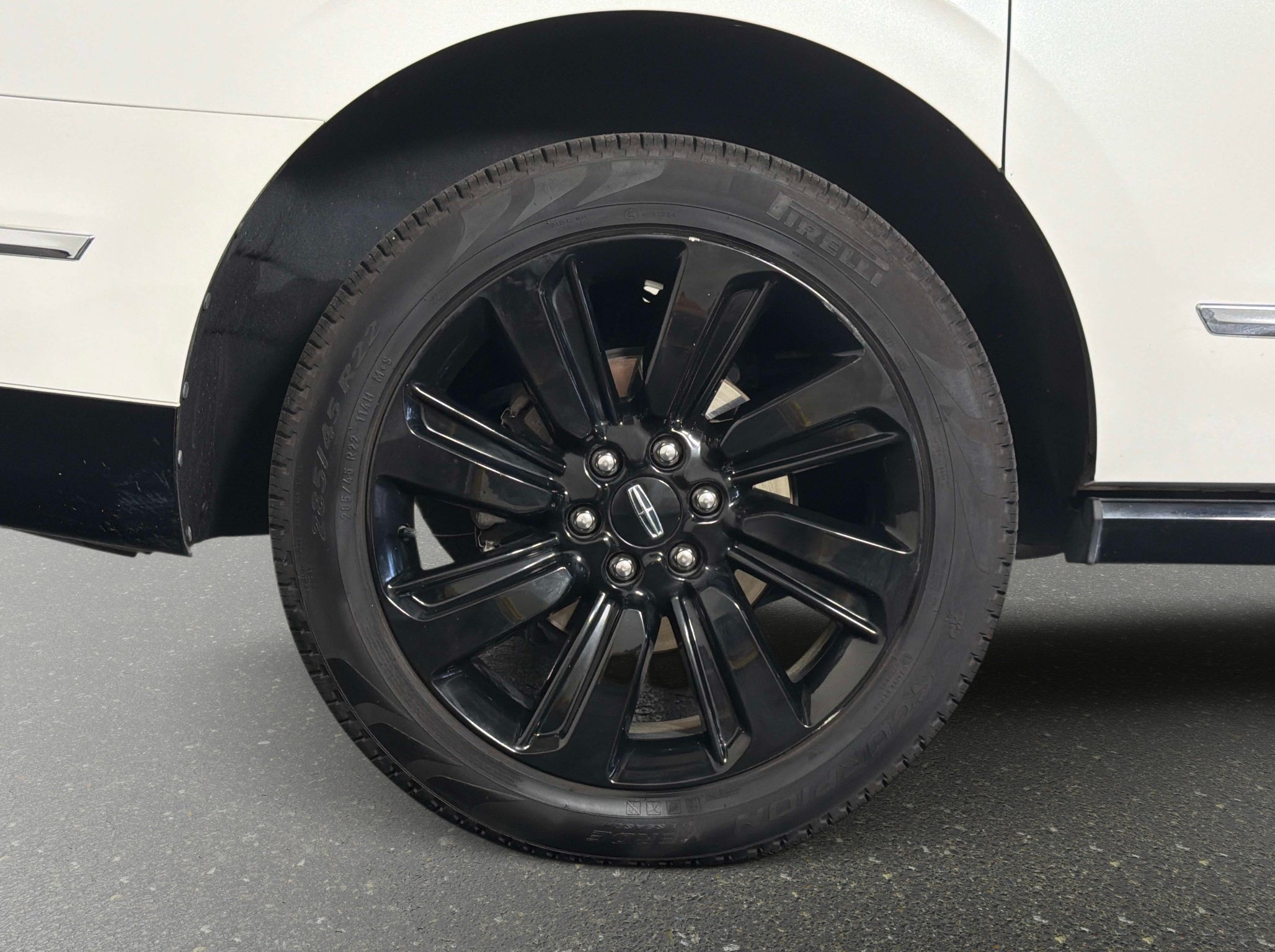 Used 2024 Lincoln Navigator L Black Label AWD/4WD image 5