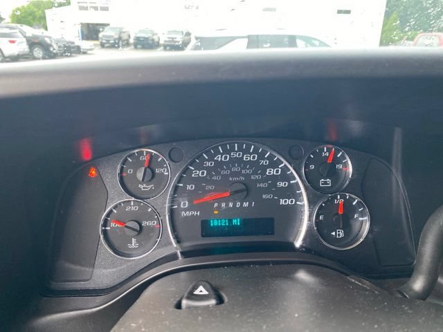 Used 2024 Chevrolet Express 2500 w/ Driver Convenience Package RWD image 20