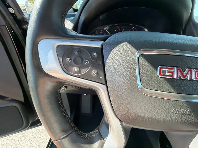 Used 2024 GMC Terrain SLT AWD/4WD image 31
