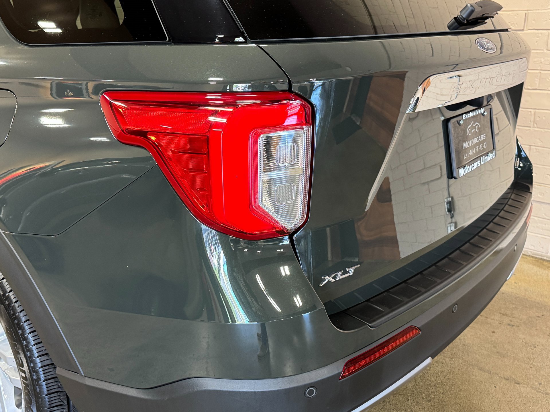 Used 2023 Ford Explorer XLT w/ Equipment Group 202A image 11