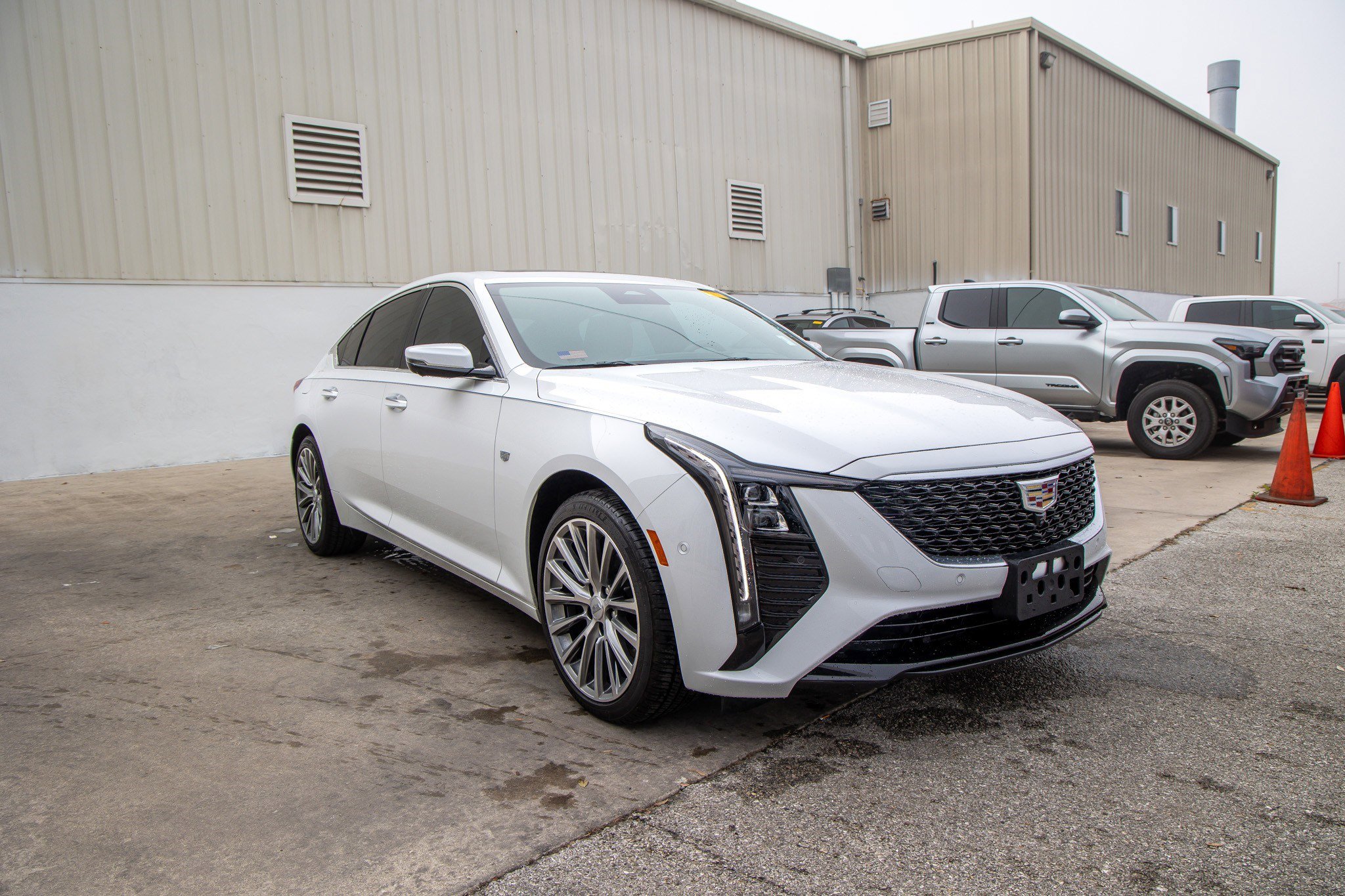 Used 2025 Cadillac CT5 Premium Luxury image 6