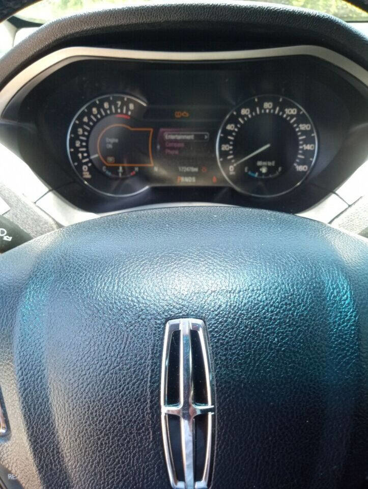 Used 2015 Lincoln MKZ w/ Equipment Group 101A Select image 17