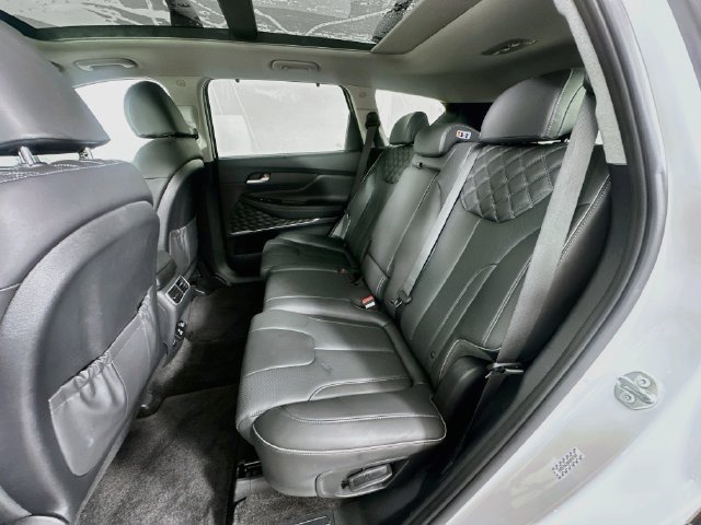 Used 2023 Hyundai Santa Fe Limited AWD/4WD image 28