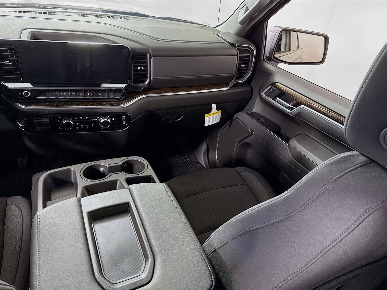 New 2026 GMC Sierra 1500 Elevation image 16