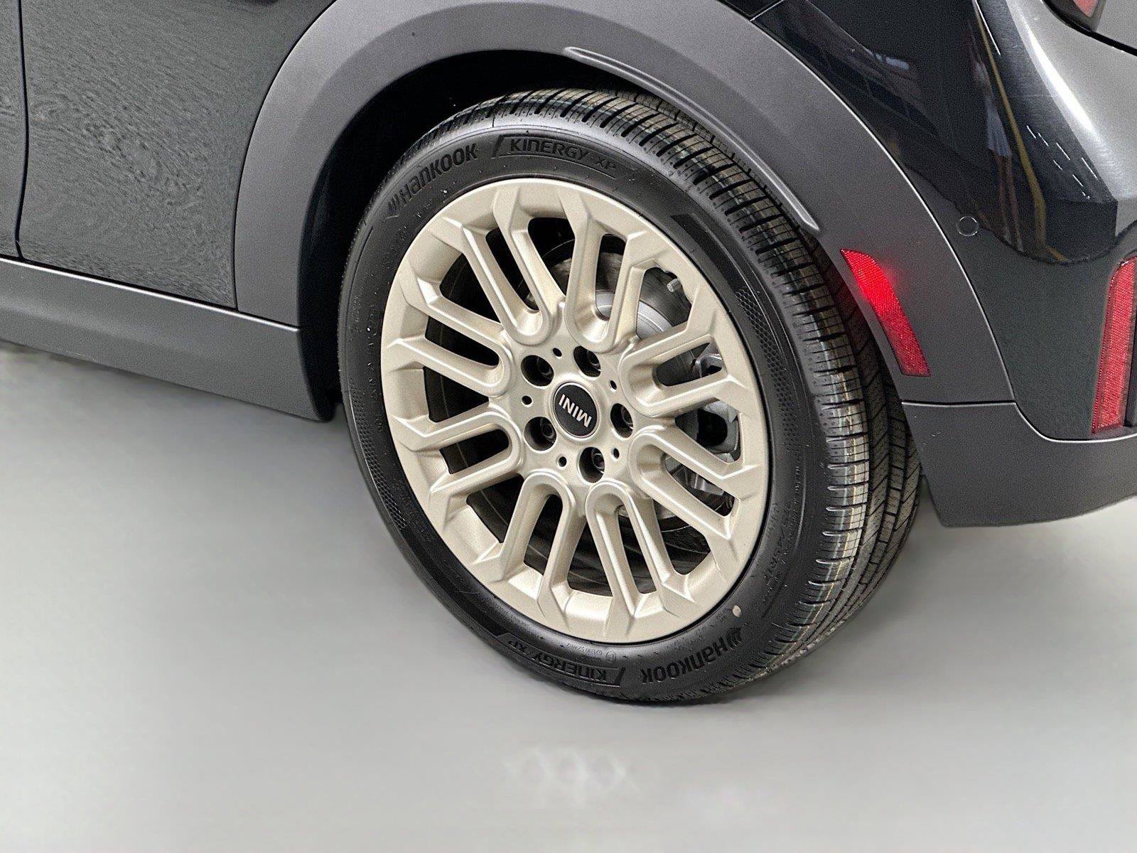 Used 2025 MINI Cooper S FWD image 25