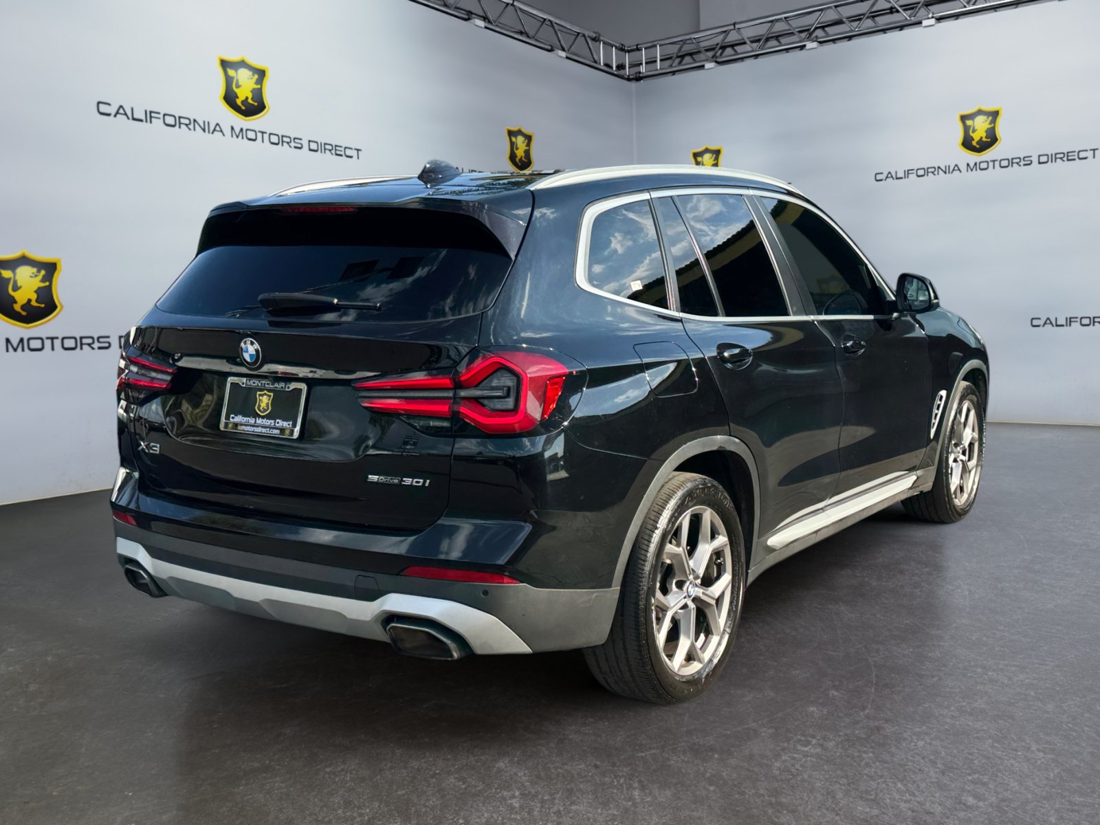 Used 2023 BMW X3 sDrive30i w/ Convenience Package RWD image 5