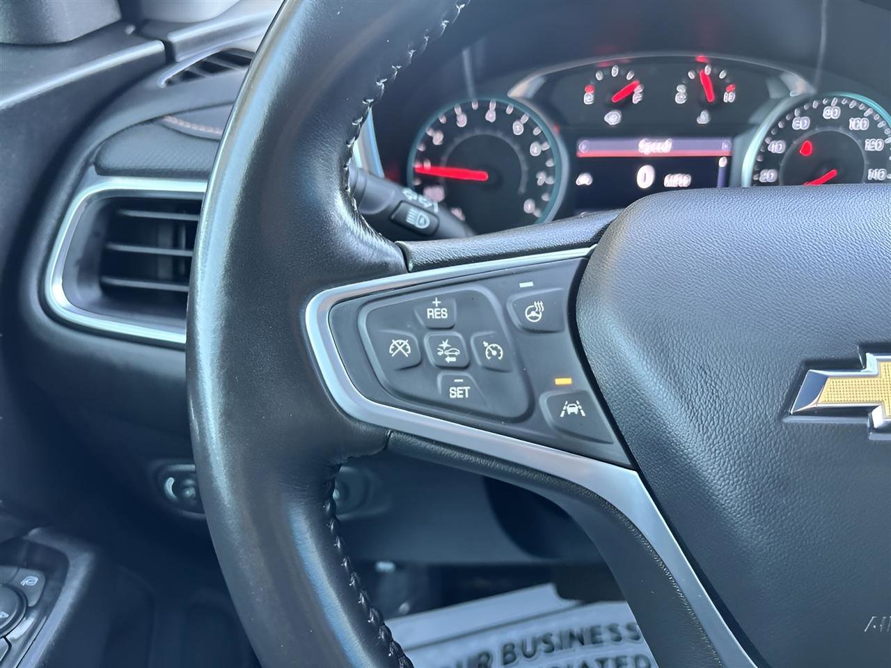 Used 2022 Chevrolet Equinox Premier image 22