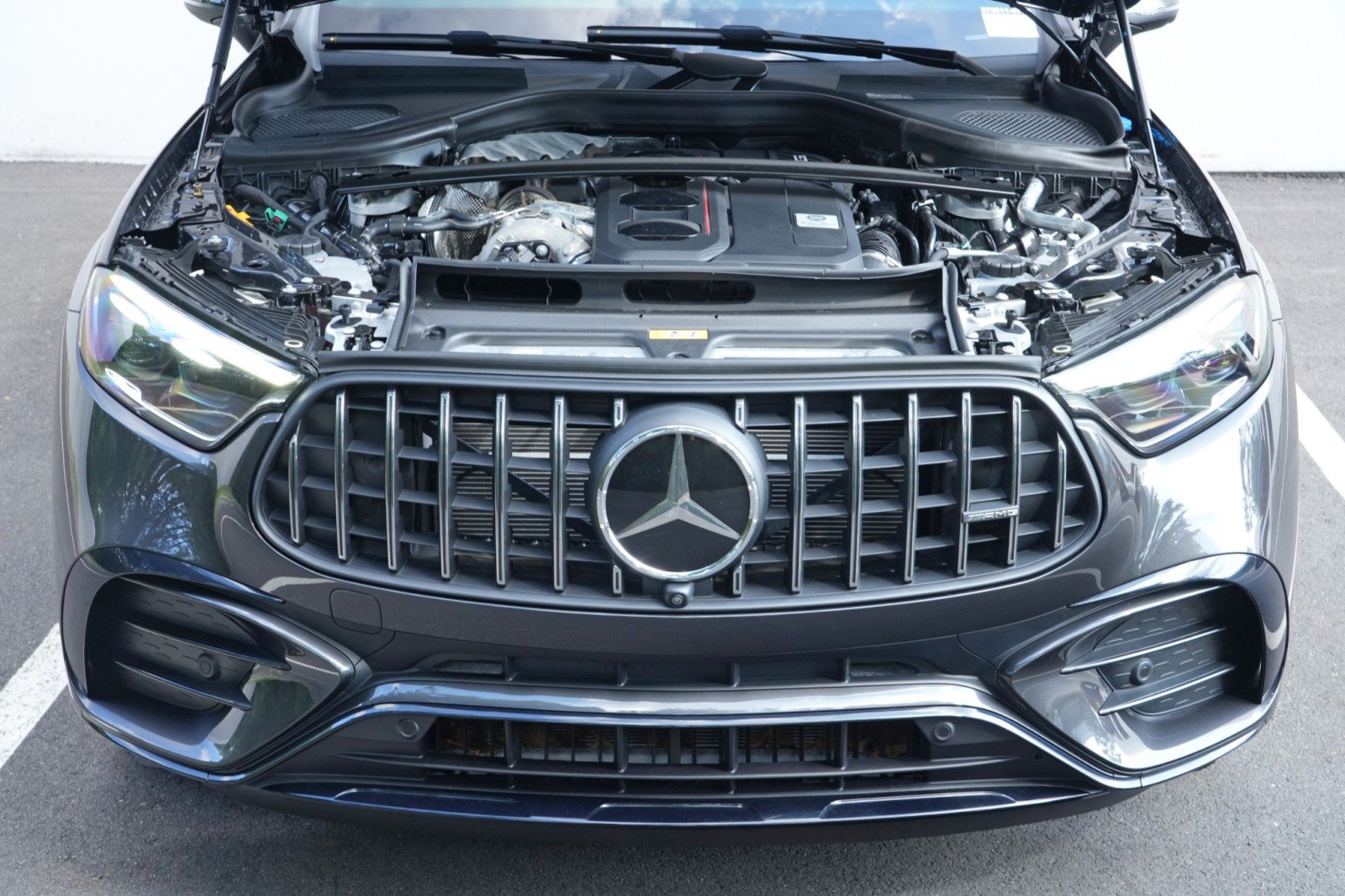 Used 2025 Mercedes-Benz GLC 63 AMG S w/ Driver Assistance Package image 8
