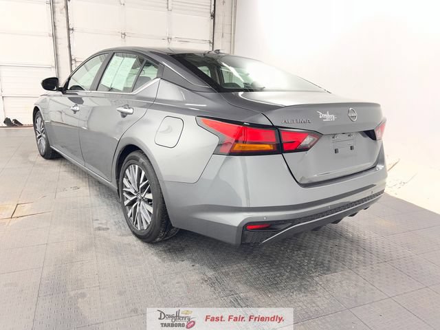 Used 2025 Nissan Altima 2.5 SV FWD image 7