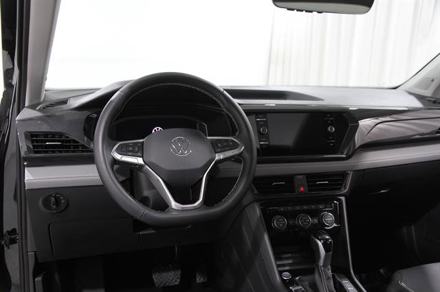 Used 2023 Volkswagen Taos SEL image 6