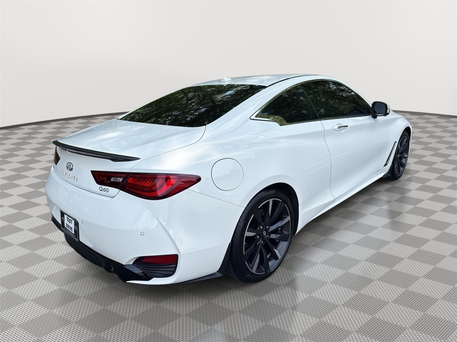 Used 2022 INFINITI Q60 3.0t Luxe w/ Essential Package image 6