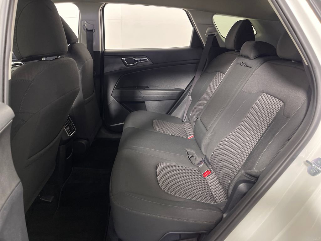 Used 2023 Kia Sportage LX image 13