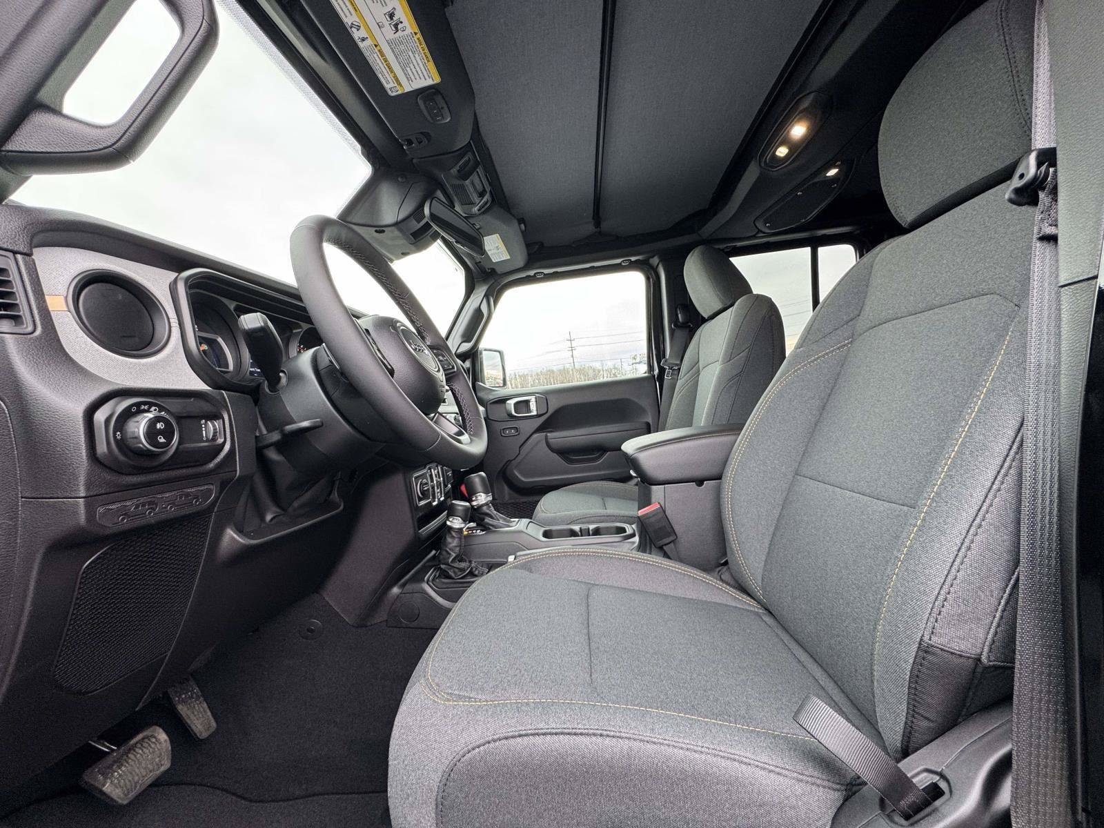 New 2026 Jeep Gladiator Sport AWD/4WD image 22