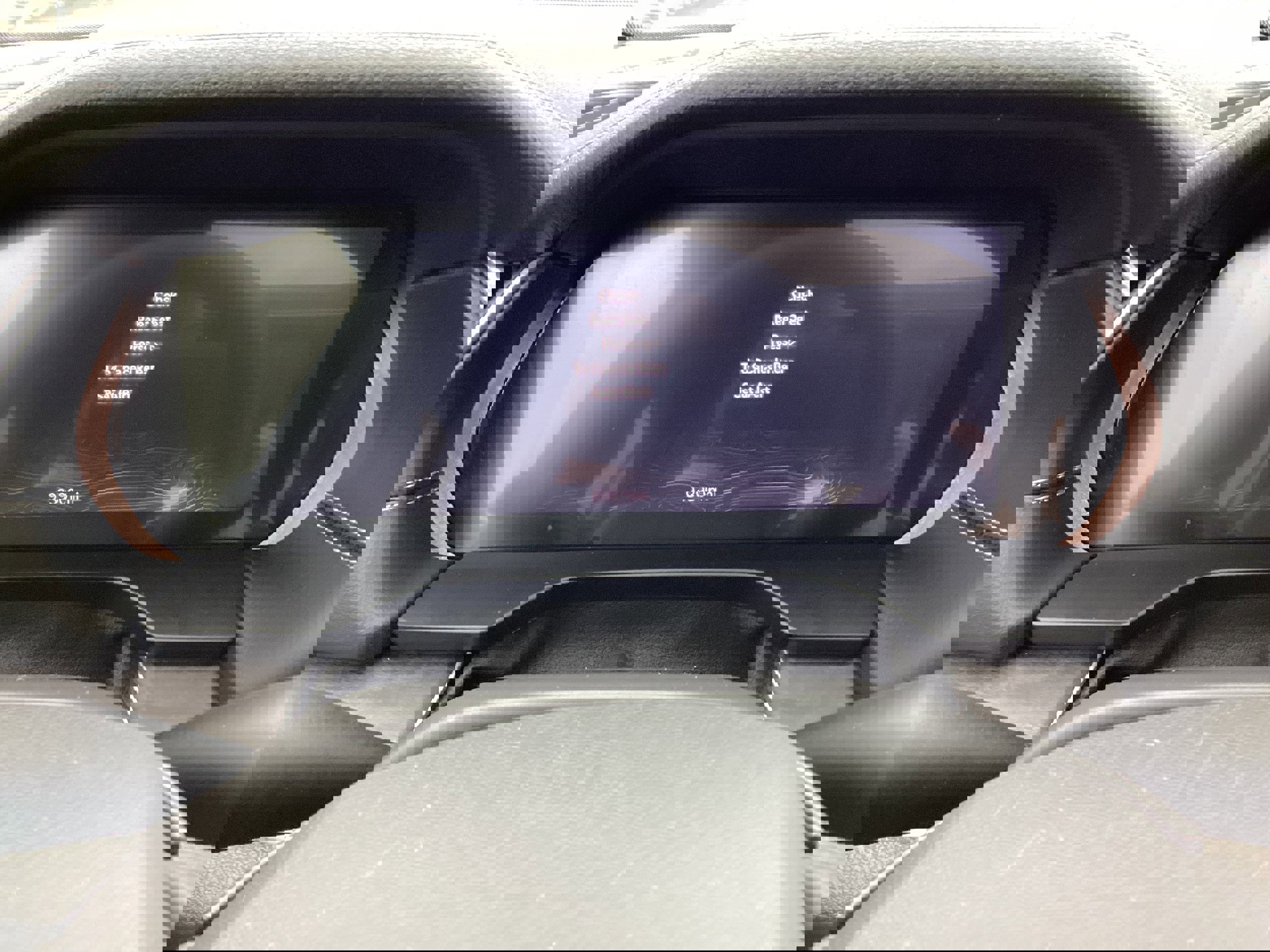 Used 2024 Jeep Grand Cherokee Limited w/ Luxury Tech Group II image 19