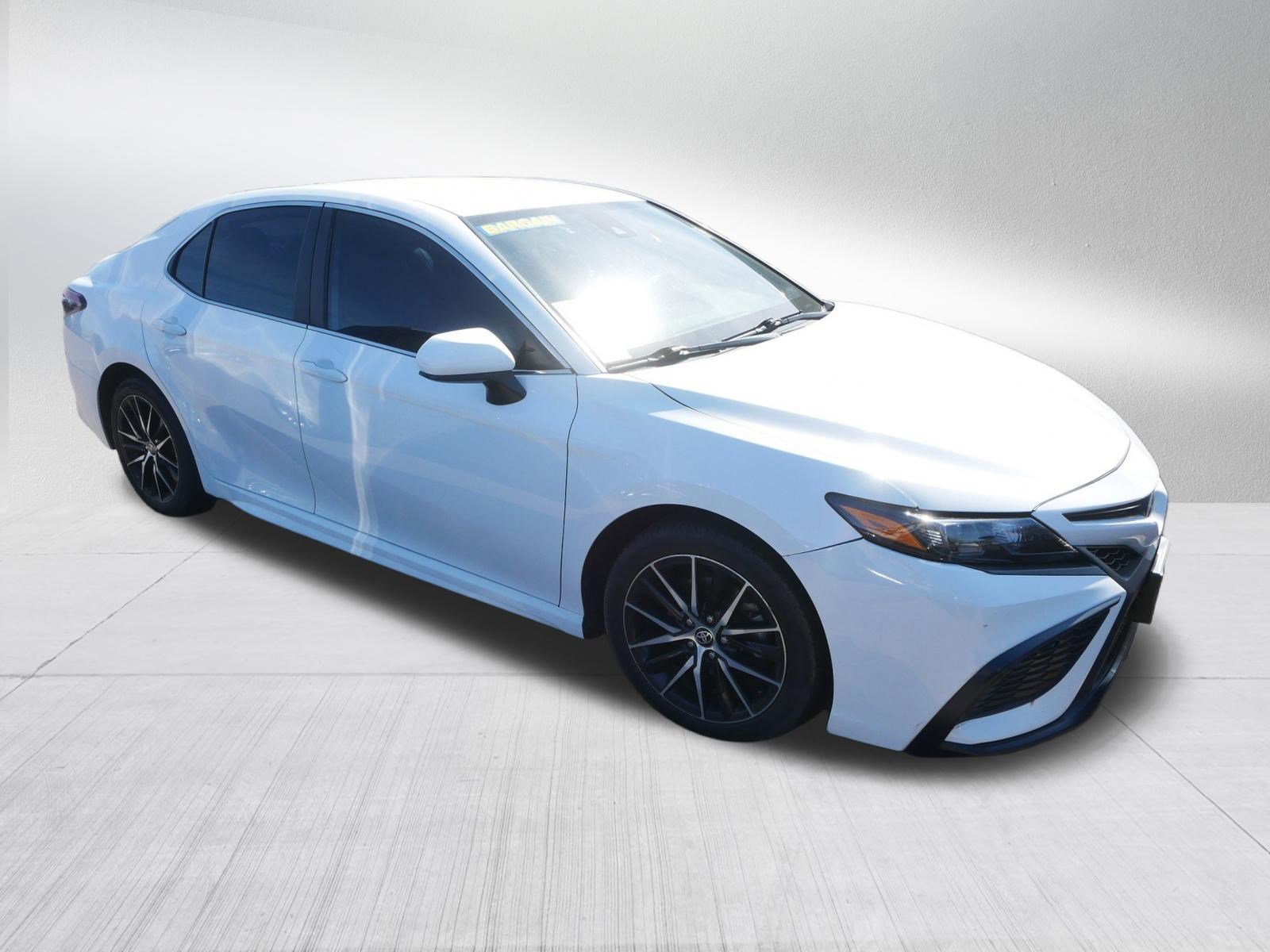 Used 2021 Toyota Camry SE FWD video 2