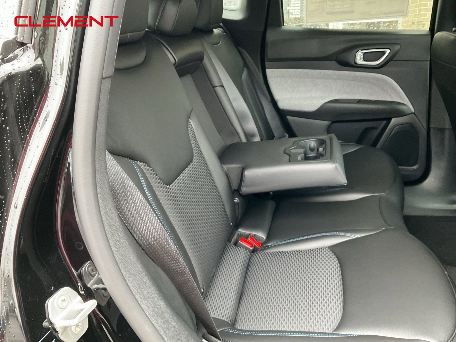 New 2026 Jeep Compass Latitude image 19