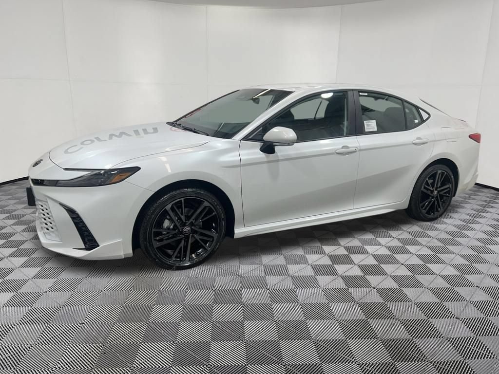 Used 2026 Toyota Camry XSE AWD/4WD image 4