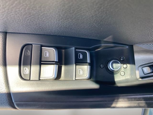 Used 2018 Audi Q3 2.0T Premium Plus image 17