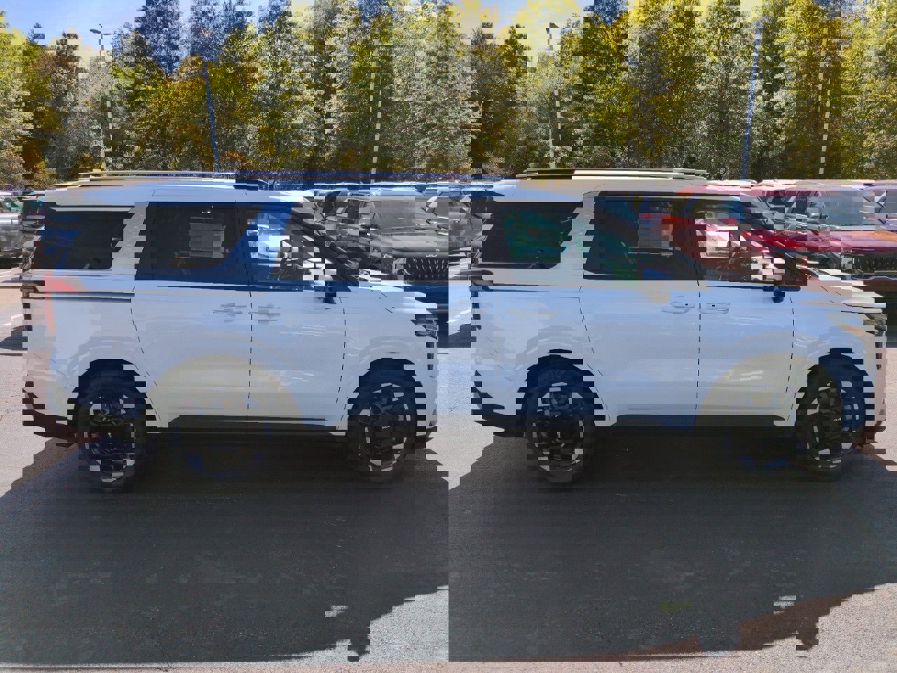 New 2026 Kia Carnival EX image 8