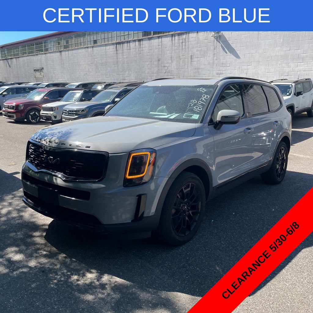 Used 2022 Kia Telluride EX w/ EX Premium Package AWD/4WD image 3