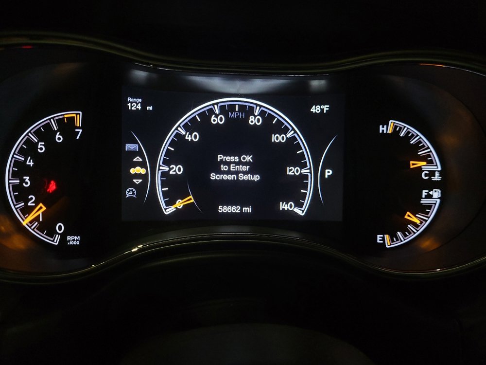 Used 2019 Jeep Grand Cherokee Laredo AWD/4WD image 23